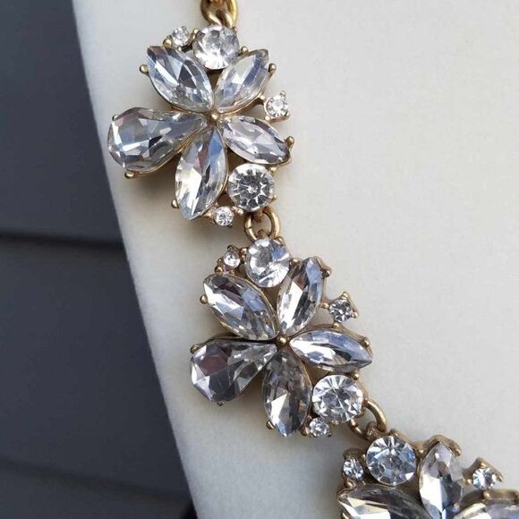NWOT J Crew Rhinestone Crystal Statement Necklace - Picture 7 of 9